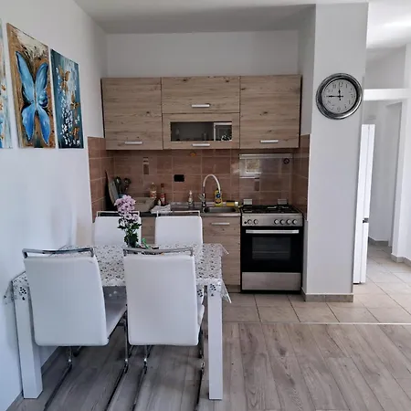 Melita Apartament *