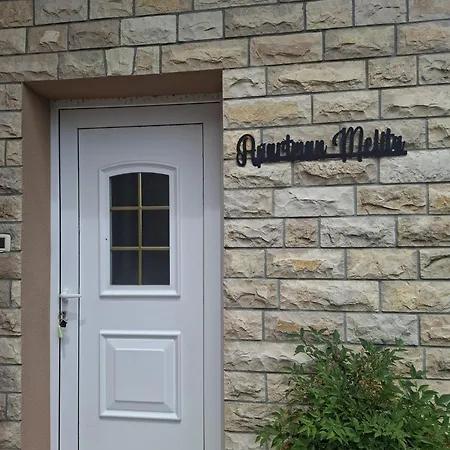 Melita Apartament Galižana